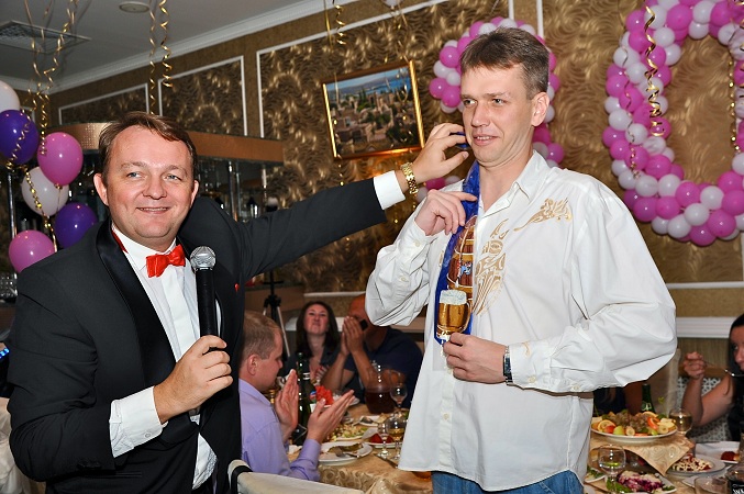 Ведущий свадьбы ведущий на свадьбу тамада на свадьбе